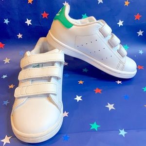 Toddler Stan Smith Velcro Low-top sneaker 🔥🔥